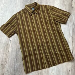 Kühl Shirt Short Sleeve Men’s size M Button Up Brown Khaki Green Outdoor Hiking